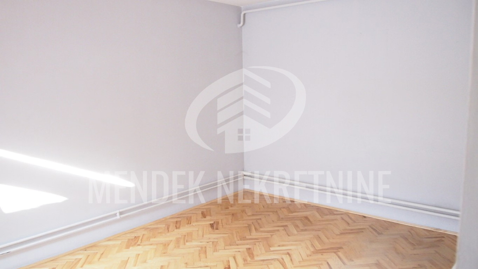 House, 460 m2, For Sale, Varaždin